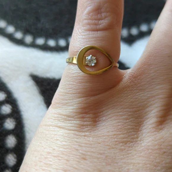 Avon Jewelry Avon Delicate Gold Tone Ring Teardrop With Faux